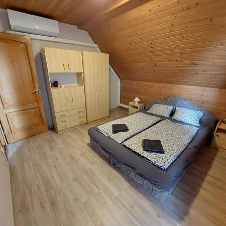 Panna Apartmanhaz Balatonlelle Bagian luar foto